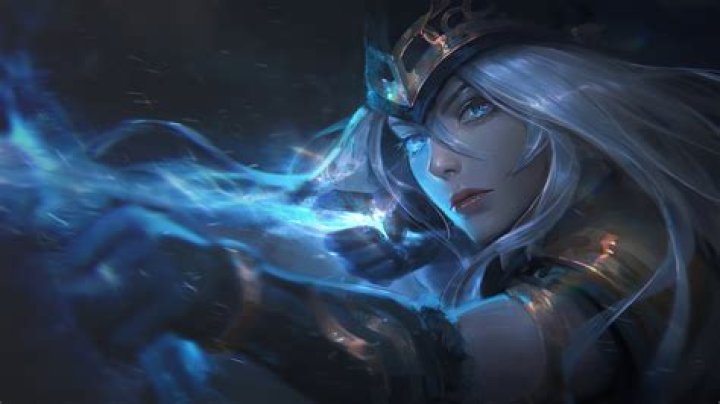 Ash on LoL's pet Cat