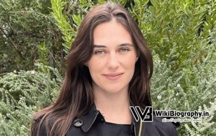 Devon Lee Carlson Bio (Wiki) 