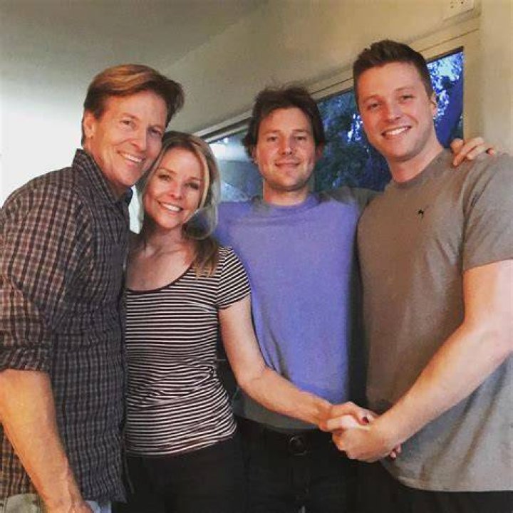 Harrison Wagner's Dating an Model, Sophie Bui