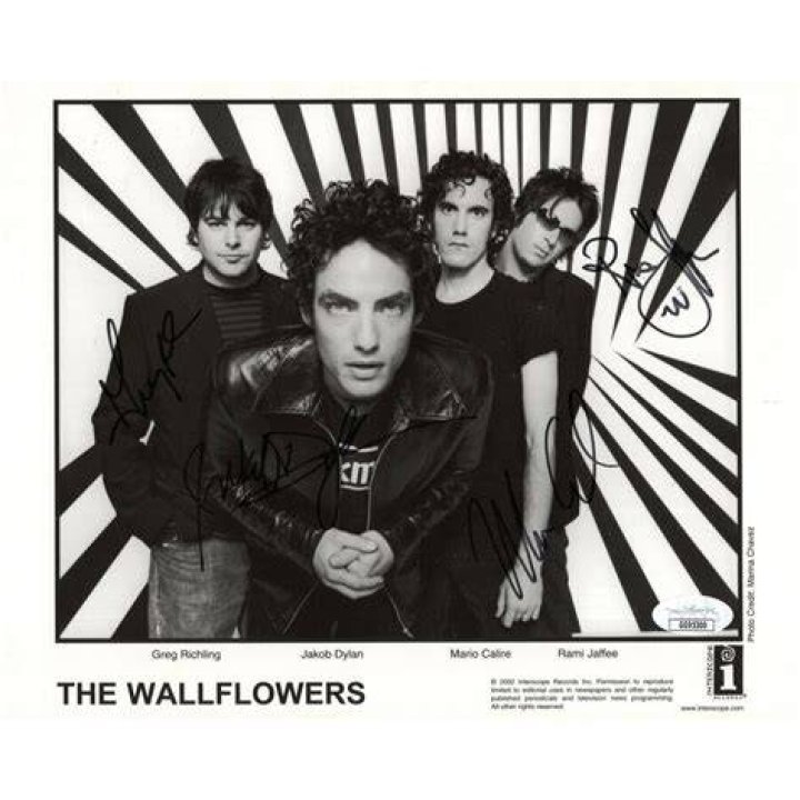 (Original Caption) The band Wallflowers with Jakob Dylan, Michael Ward, Rami Jaffee, Mario Calire and Greg Richling.