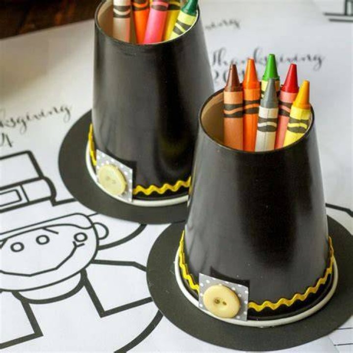 Pilgrim Hat Cups