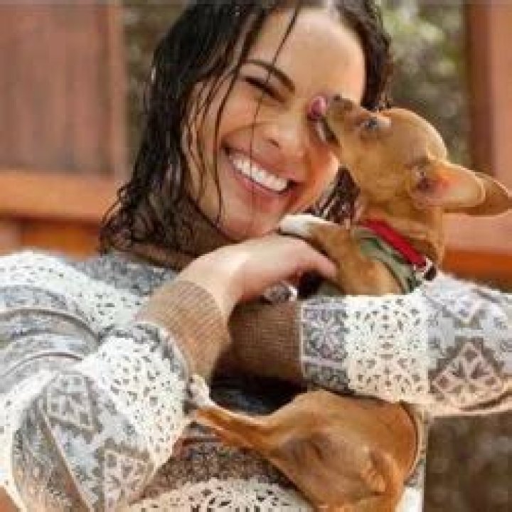 Rocsi Diaz Pets
