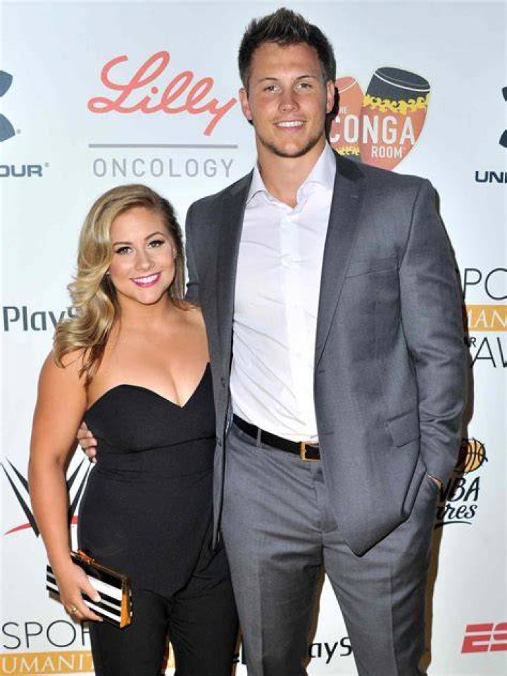 Shawn Johnson East