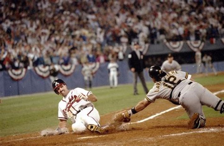 Sid Bream's net worth is $1 million.
